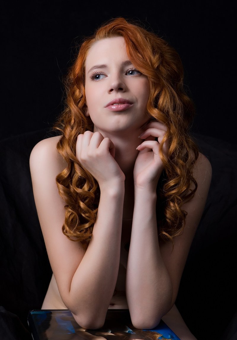 Людмила, 24